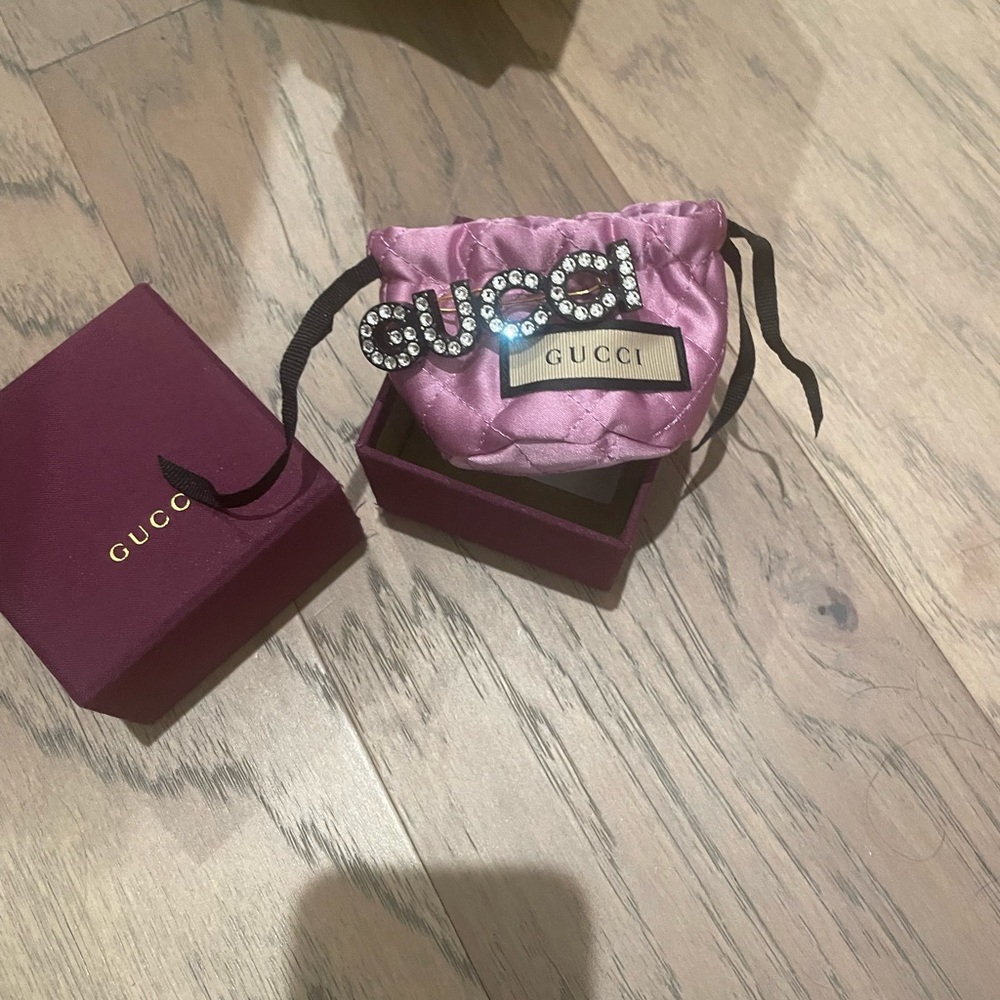 Gucci - Picture 2 of 4
